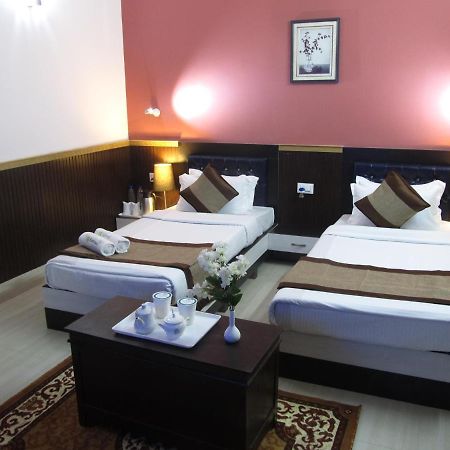 Retreat Hotel & Spa กังต็อก ภายนอก รูปภาพ